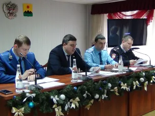 Состоялось совместное заседание антитеррористической комиссии МО "Город Зверево", комиссии по предупреждению и ликвидации чрезвычайных ситуаций и обеспечению пожарной безопасности.