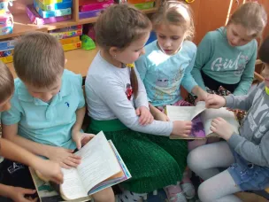 Литературный сундучок «Горячее солнышко Галины Демыкиной»
