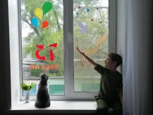 Участие педагогов и воспитанников детского сада "Аленушка" в онлайн акциях посвященных 75-летию Великой победы