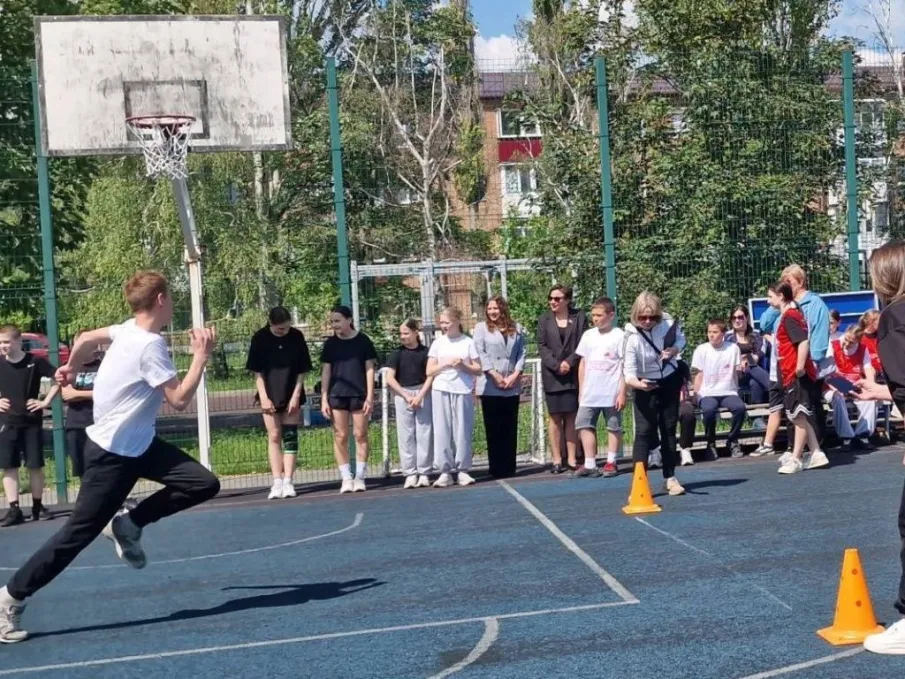 В Зверево прошёл муниципальный этап фестиваля Всероссийского физкультурно-спортивного комплекса «Готов к труду и обороне» среди обучающихся общеобразовательных организаций города