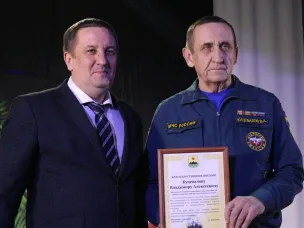 Александр Лотарев, Глава города Зверево поздравил спасателей с профессиональным праздником