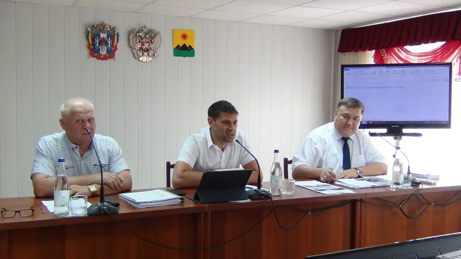 Состоялось заседание Общественного Совета при Администрации города Зверево